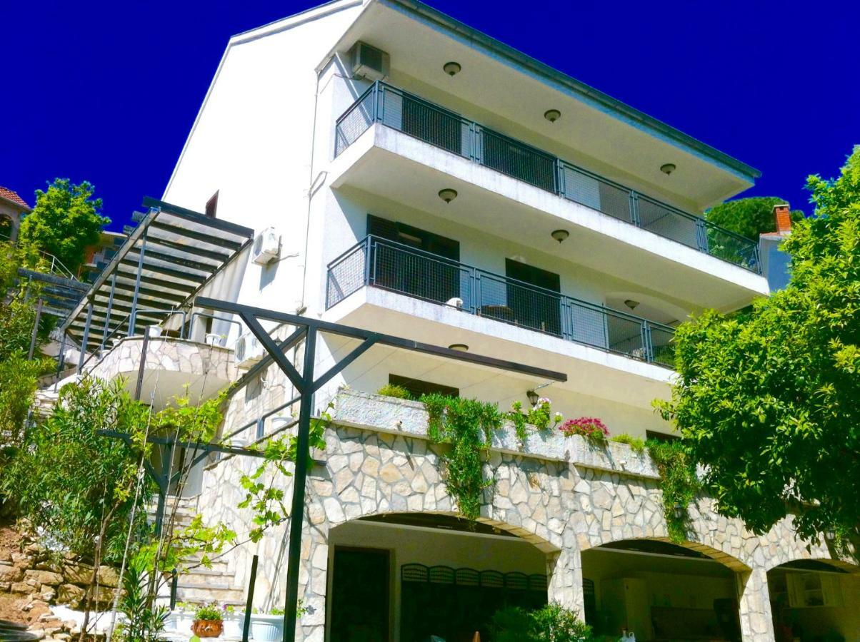 Villa Monte Boutique Apartments In Herceg Novi Exterior photo